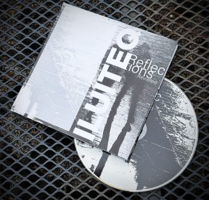 ILUITEQ - Reflections Revisited - Click Image to Close